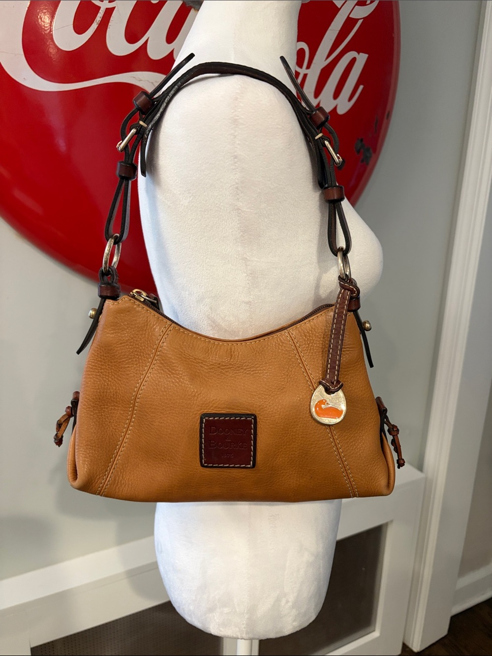 Dooney & Bourke Vintage Pochette Tan Dark Brown Leather w/Gold Tone Hardware